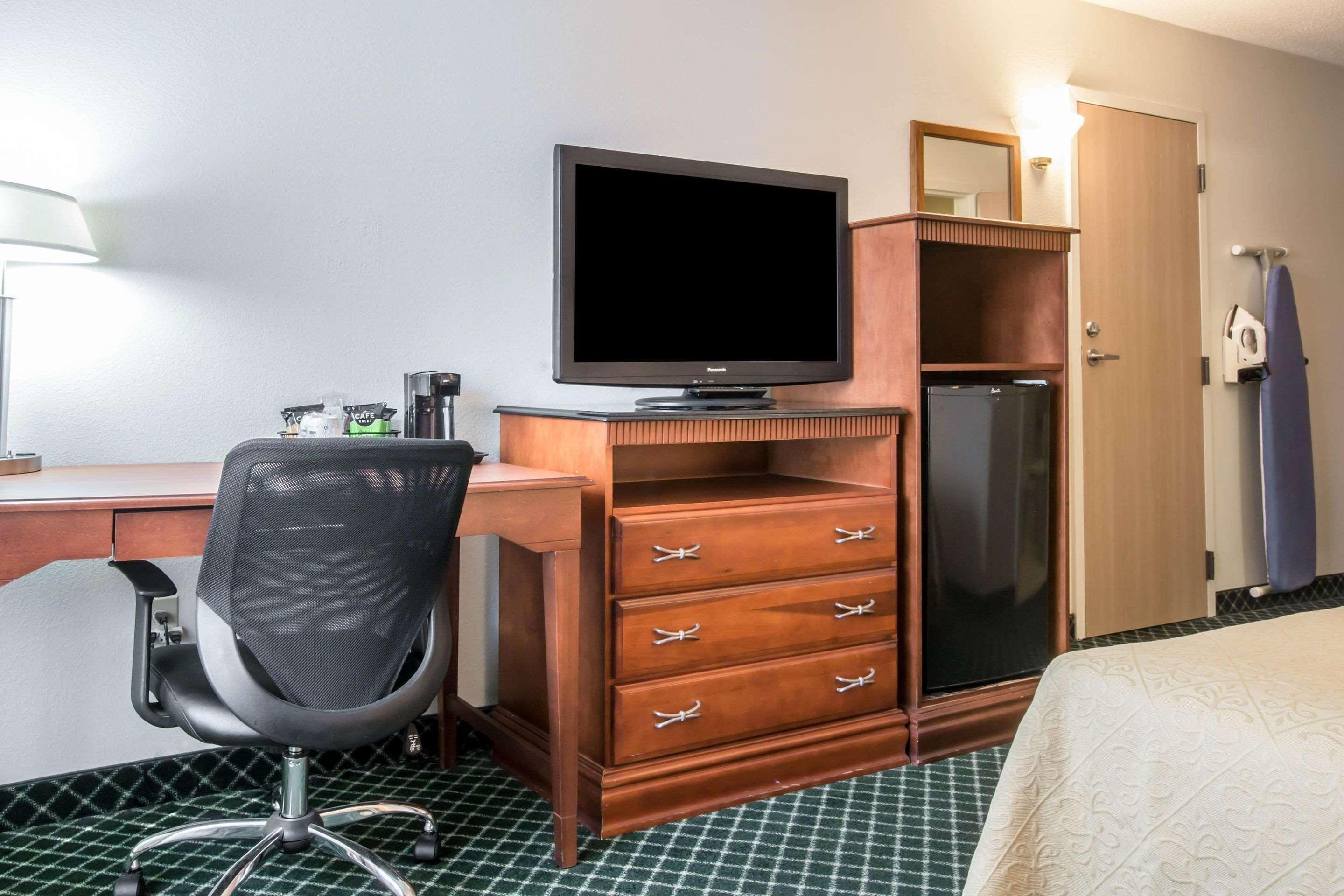Quality Inn Colchester - Burlington Ngoại thất bức ảnh