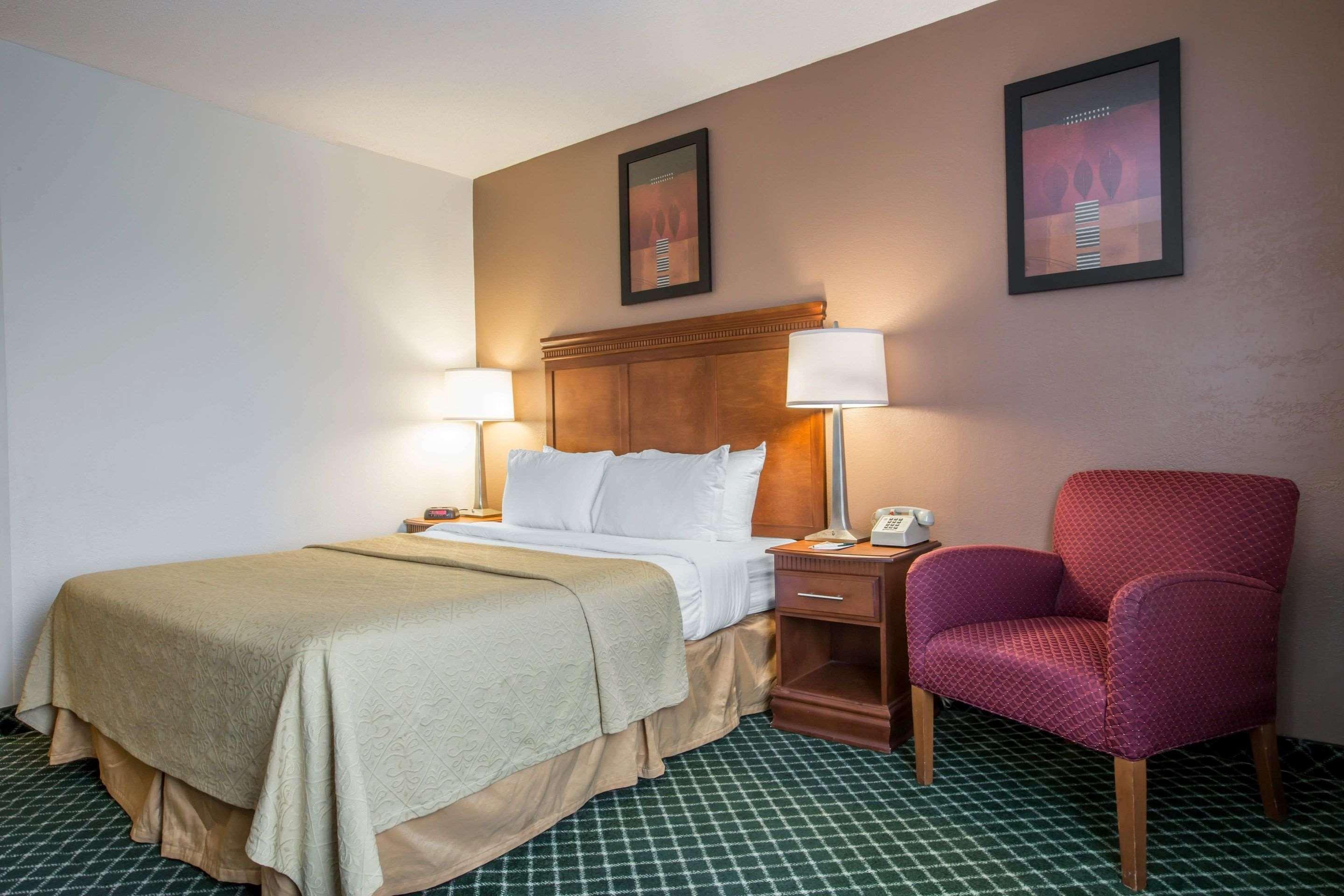 Quality Inn Colchester - Burlington Ngoại thất bức ảnh