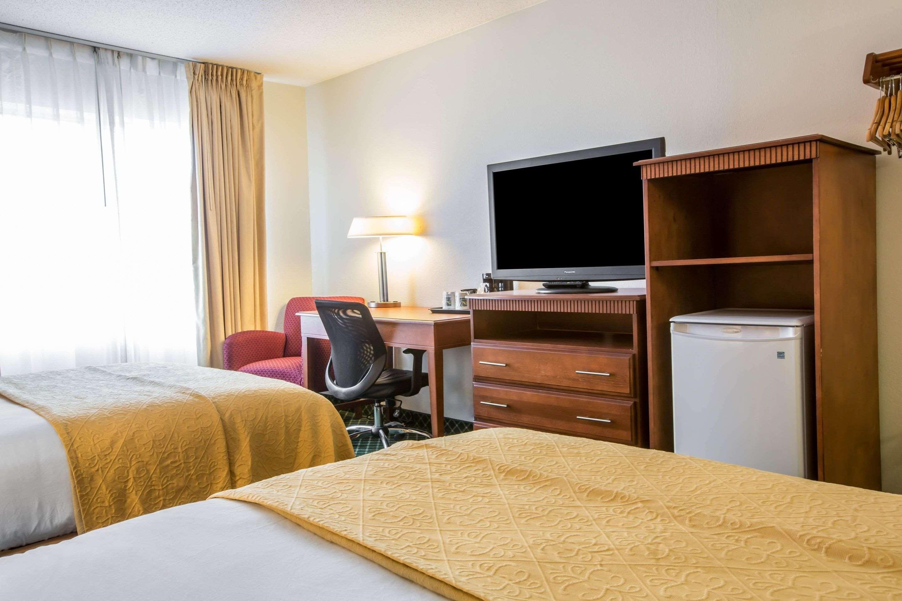 Quality Inn Colchester - Burlington Ngoại thất bức ảnh