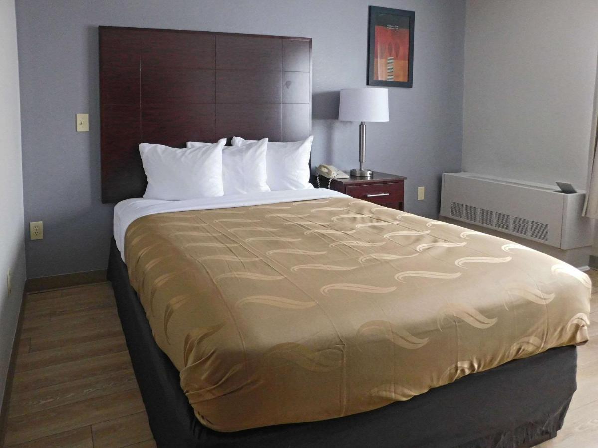 Quality Inn Colchester - Burlington Ngoại thất bức ảnh