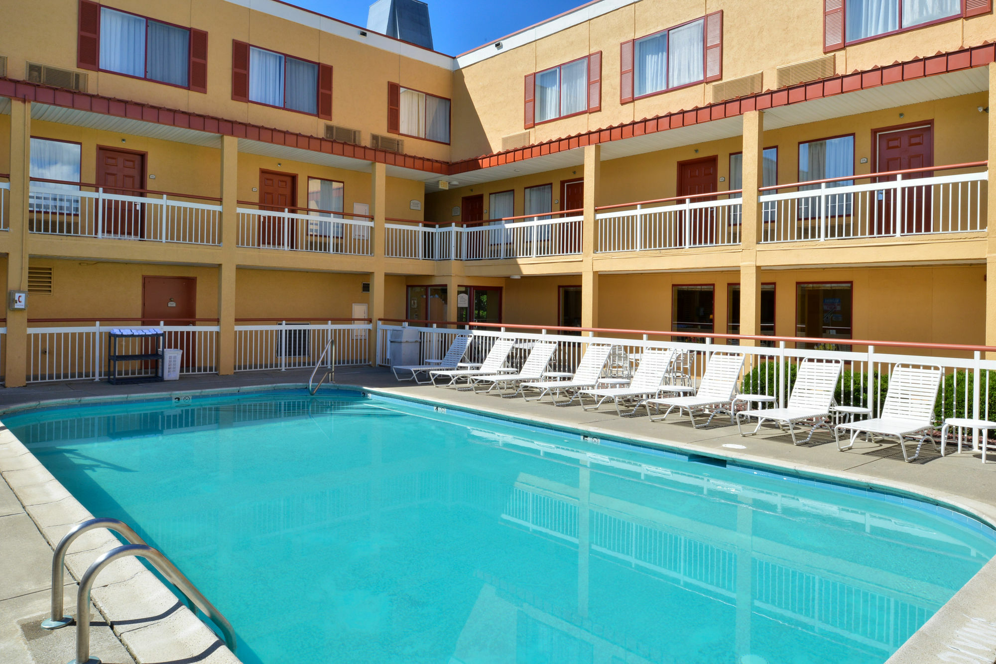 Quality Inn Colchester - Burlington Ngoại thất bức ảnh